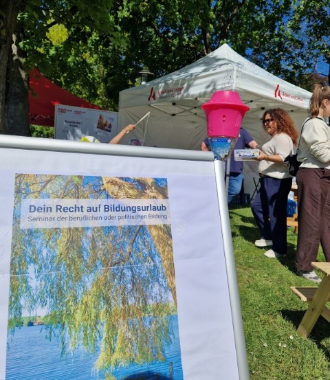 Öffnet die Seite 'Der 1. Mai 2026 im Ravensberger Park in Bielefeld war ein voller Erfolg'